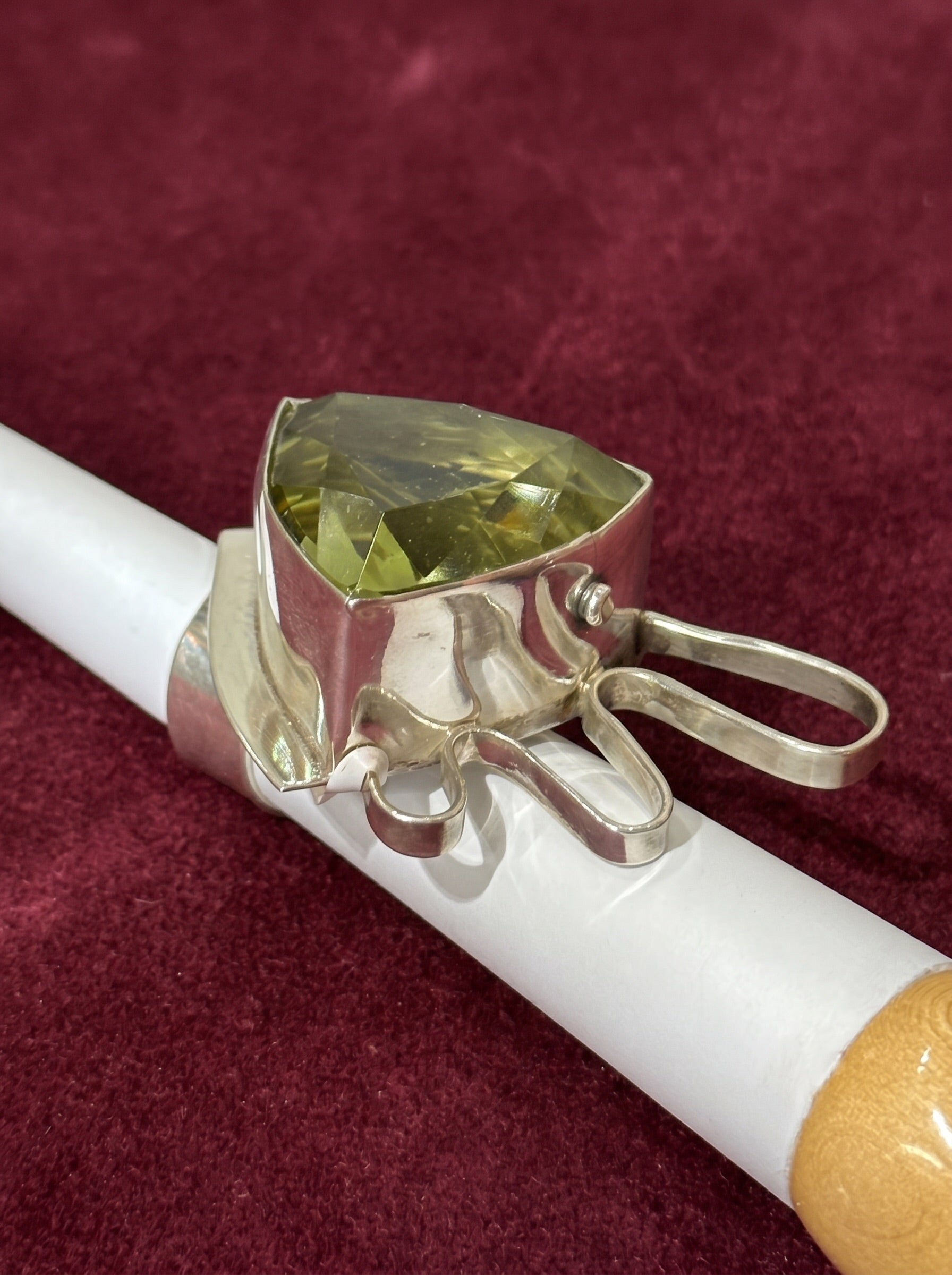 green big ring